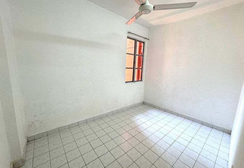 Seri Baiduri Apartments @ Setia Alam