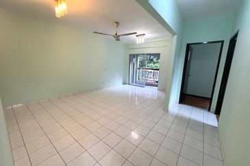 Pangsapuri Kristal (Crystal Tower), Taman Bukit Indah