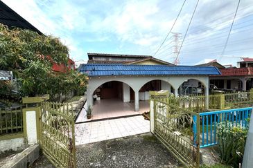 [FACING OPEN] Single STorey Bungalow Lorong Jambu Kg Seri Delima Jalan Kuching Kuala Lumpur