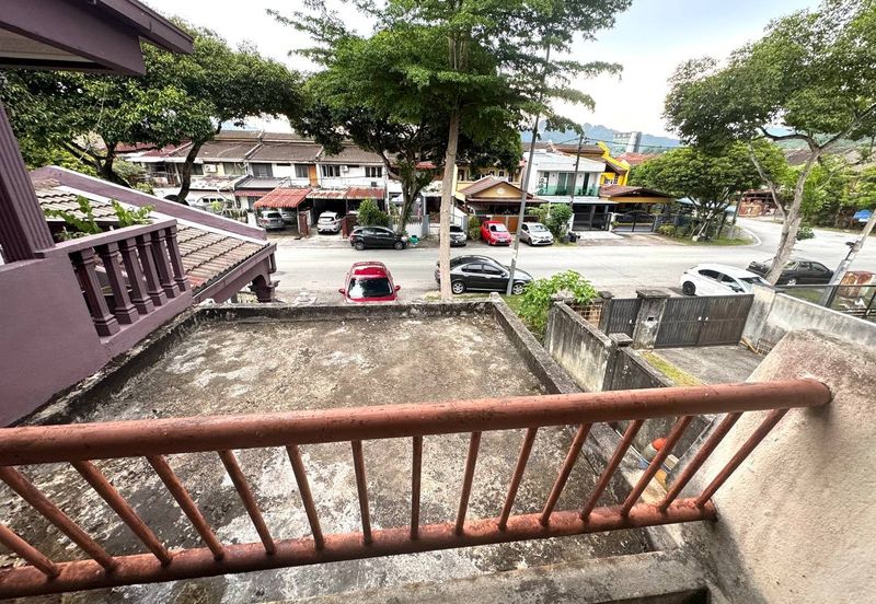 Taman Lembah Keramat AU5