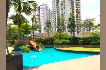 Royal Regent Sri Putramas III