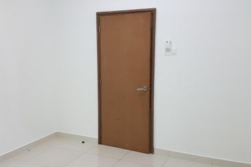 Royal Regent Sri Putramas III