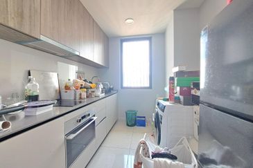 Datum Jelatek Residence