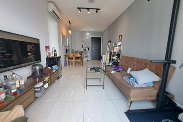 Datum Jelatek Residence