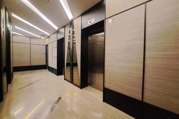 Datum Jelatek Residence