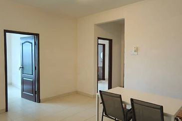 Villa Park Condominium