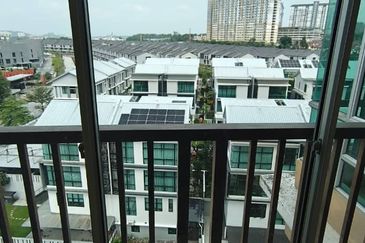 Villa Park Condominium