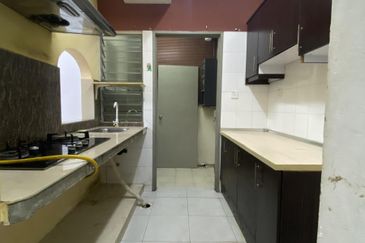 Angsana Apartment @ Taman Raintree