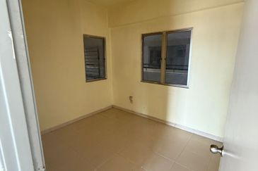 Penaga @ Taman Raintree