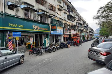 Apartment Taman Pinggiran Batu Caves