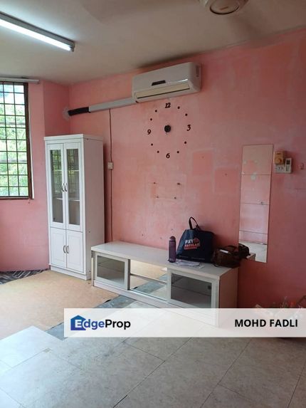 For Rent Partially Furnished Desa Temenggung, Batu Caves, Selangor below RM 1500, Selangor, Batu Caves 