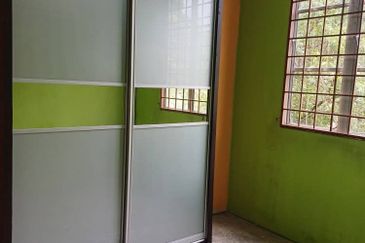 Desa Temenggong Apartment