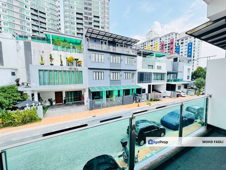 3.5-Storey Superlink House – Duta Suria, Ampang, Selangor, Ampang