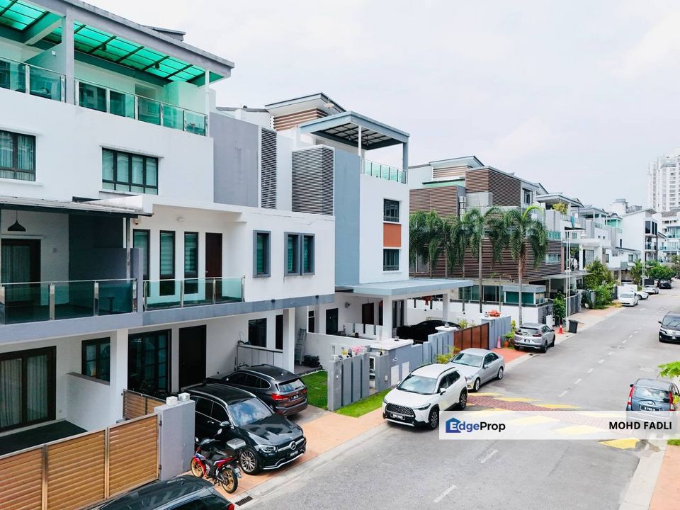 3.5-Storey Superlink House – Duta Suria, Ampang, Selangor, Ampang