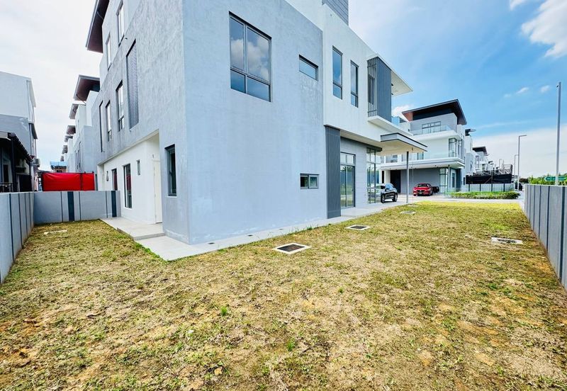 Broadleaf Residences, Hometree