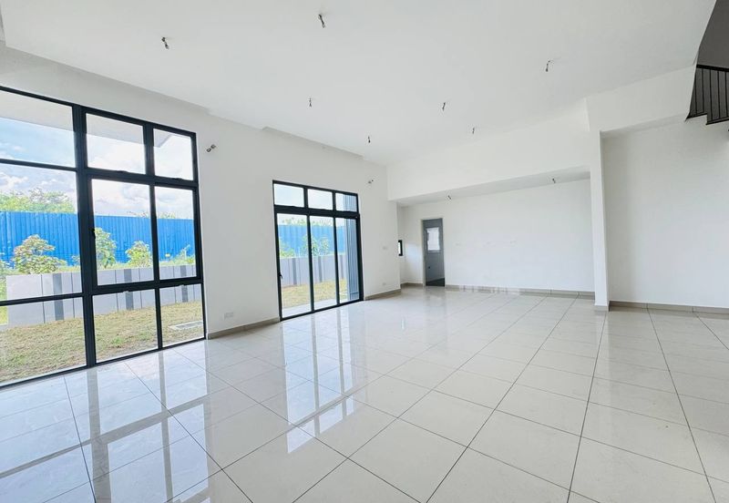 Broadleaf Residences, Hometree