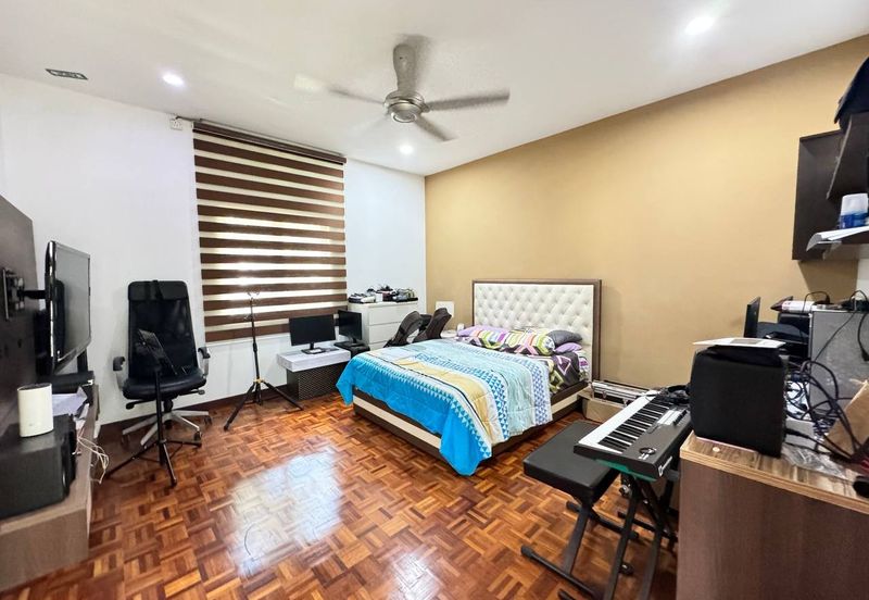 USJ Avenue @ USJ Heights