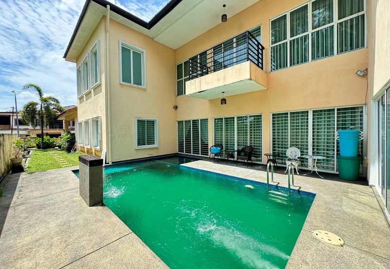 USJ Avenue @ USJ Heights