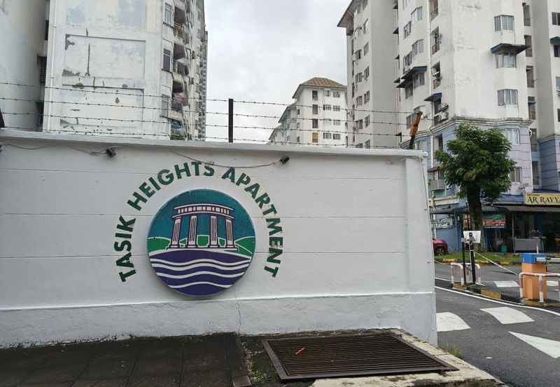 Tasik Heights Apartment