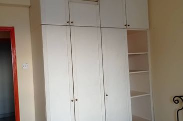 Heritage (Menara Warisan)