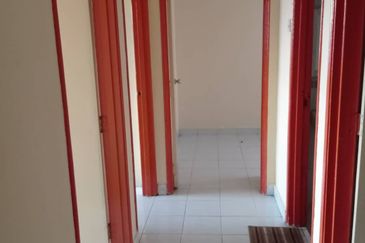 Heritage (Menara Warisan)