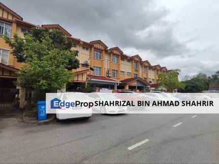 3 storey Terrace End Lot Jalan Uranus seksyen U5, Selangor, Shah Alam