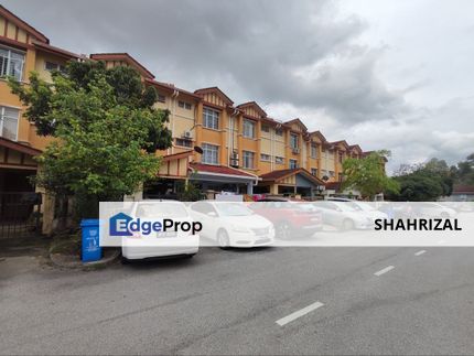 3 Storey Terrace endlot Jln Uranus, Seksyen U5, Shah Alam, Selangor, Shah Alam