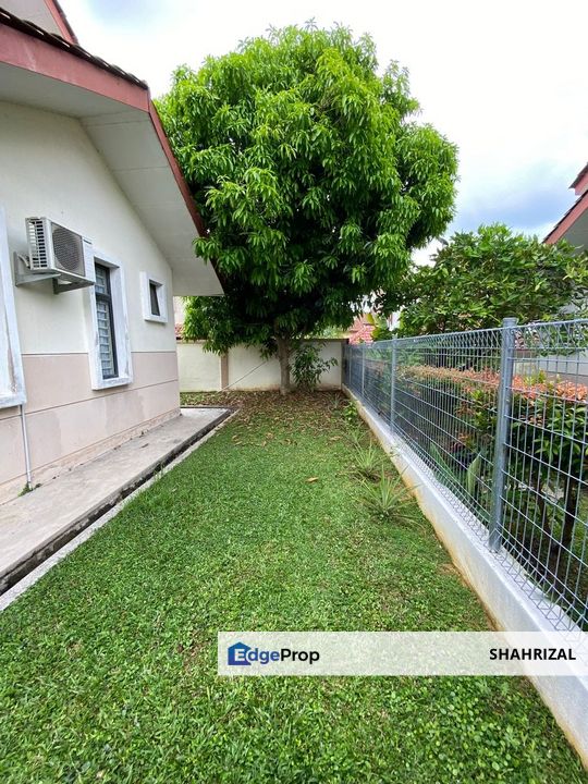 BIG LAND Double Storey Bungalow @ Jentayu, Bandar Enstek, Nilai., Negeri Sembilan, Seremban