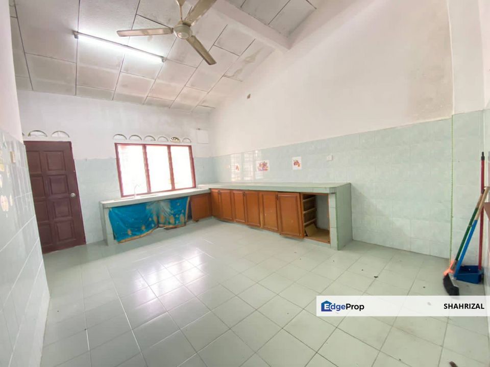 Teres Setingkat Jalan Sungai Puloh, Taman Cempaka Sari, Klang., Selangor, Klang