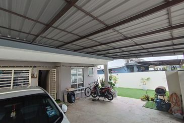 Pulau Indah ( Pulau Lumut )