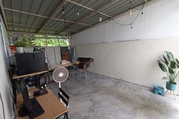 Pulau Indah ( Pulau Lumut )