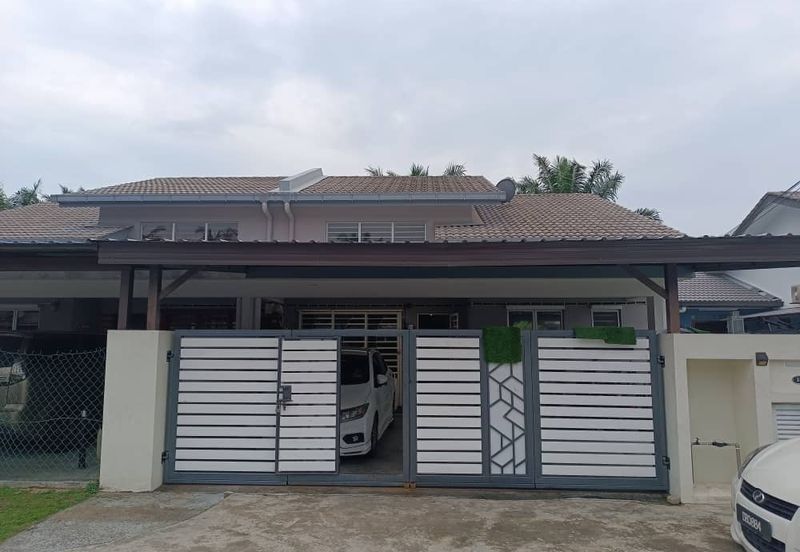 Pulau Indah ( Pulau Lumut )