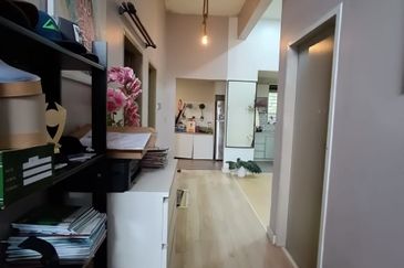 Pulau Indah ( Pulau Lumut )