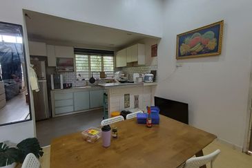 Pulau Indah ( Pulau Lumut )