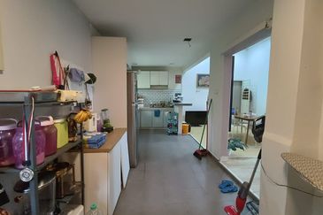 Pulau Indah ( Pulau Lumut )