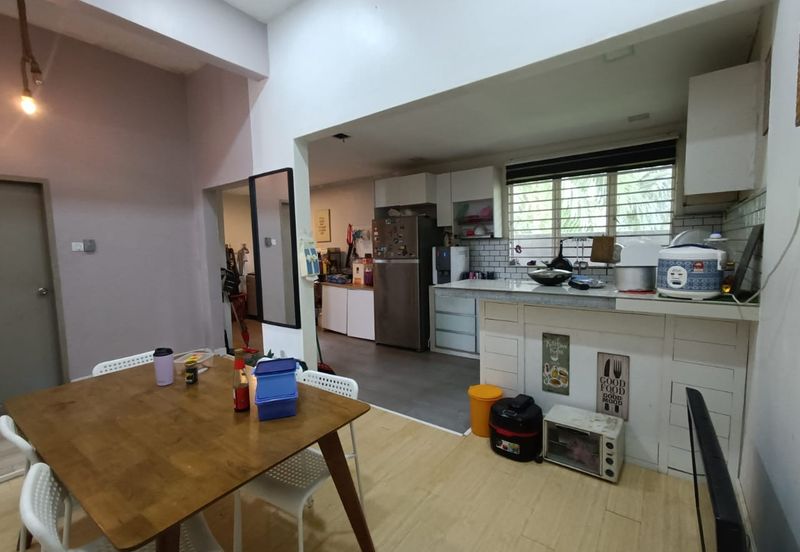 Pulau Indah ( Pulau Lumut )