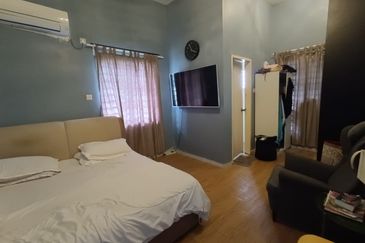 Pulau Indah ( Pulau Lumut )