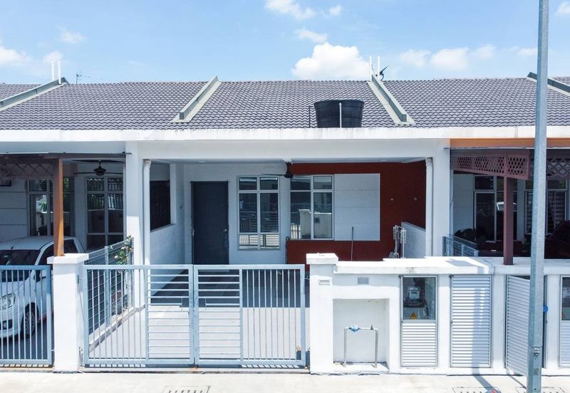 Jalan Teluk Panglima Garang 28/1