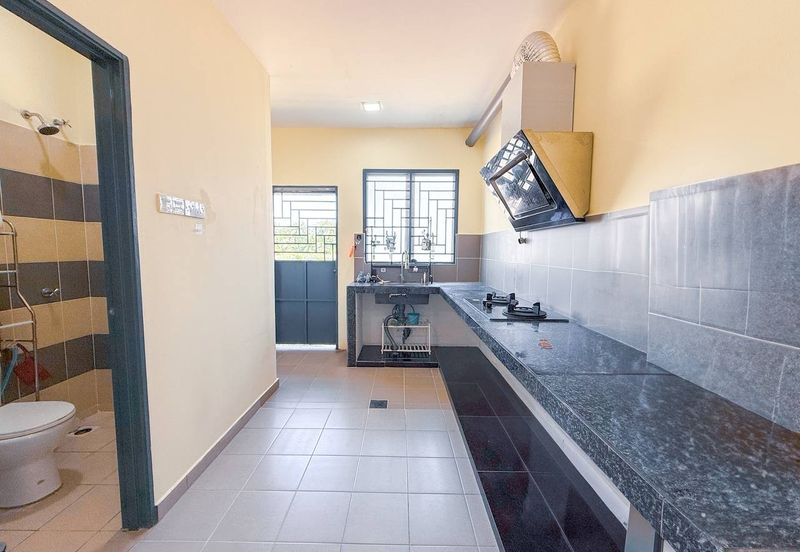 Jalan Teluk Panglima Garang 28/1