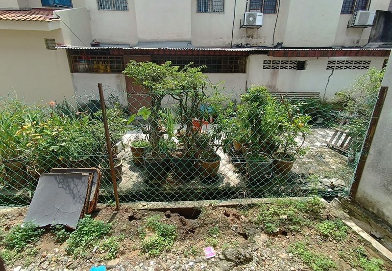 Taman Teluk Gedung Indah