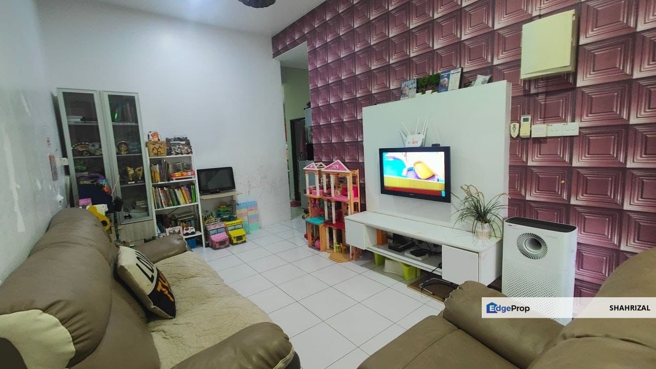 Intermediate Single Storey Terrace Taman Nakhoda, Telok Panglima Garang, Selangor, Telok Panglima Garang