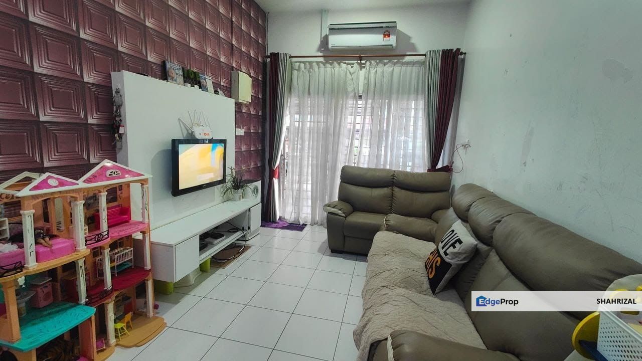 Intermediate Single Storey Terrace Taman Nakhoda, Telok Panglima Garang, Selangor, Telok Panglima Garang