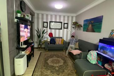 Akasia Apartment ( Setia Alam )