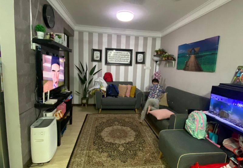 Akasia Apartment ( Setia Alam )