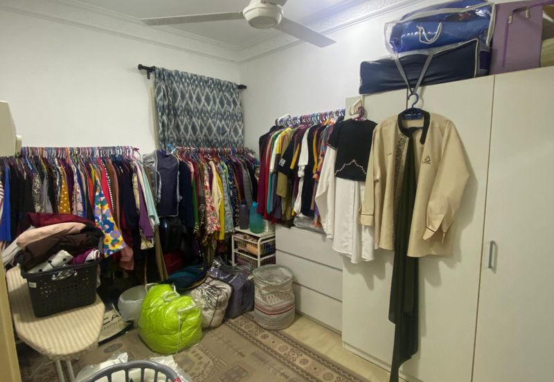 Akasia Apartment ( Setia Alam )