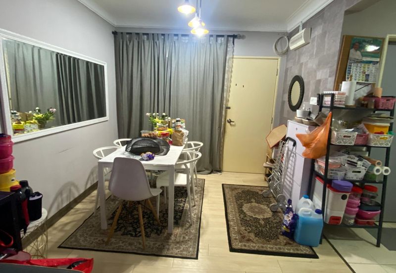 Akasia Apartment ( Setia Alam )