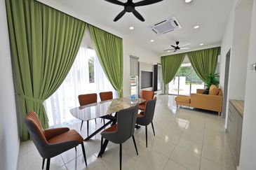 Taman Dahlia, Sepang