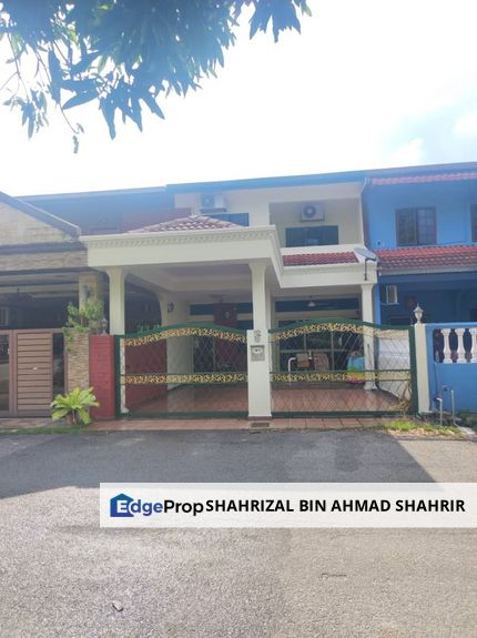 Double Storey Taman Gembira (Happy Garden) Klang Lorong Serampang, Selangor, Klang