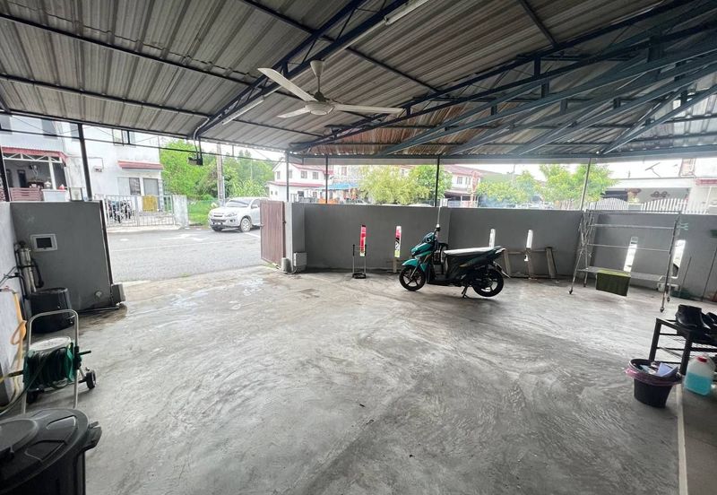 Taman Teluk Gedung Indah