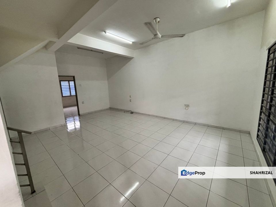 Double Storey Terrace House Bukit Naga Seksyen 32 Shah Alam, Selangor, Shah Alam
